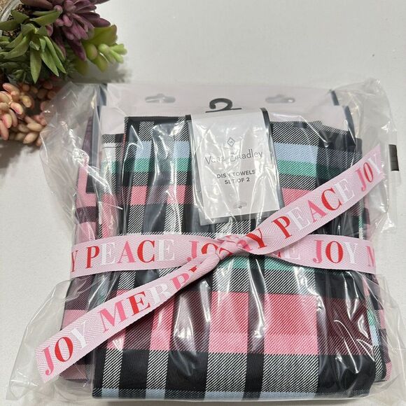 🎀 Vera Bradley Reversible Table Runner & Dishtowel Gift Set Ribbons Plaid - NWT - Picture 1 of 11